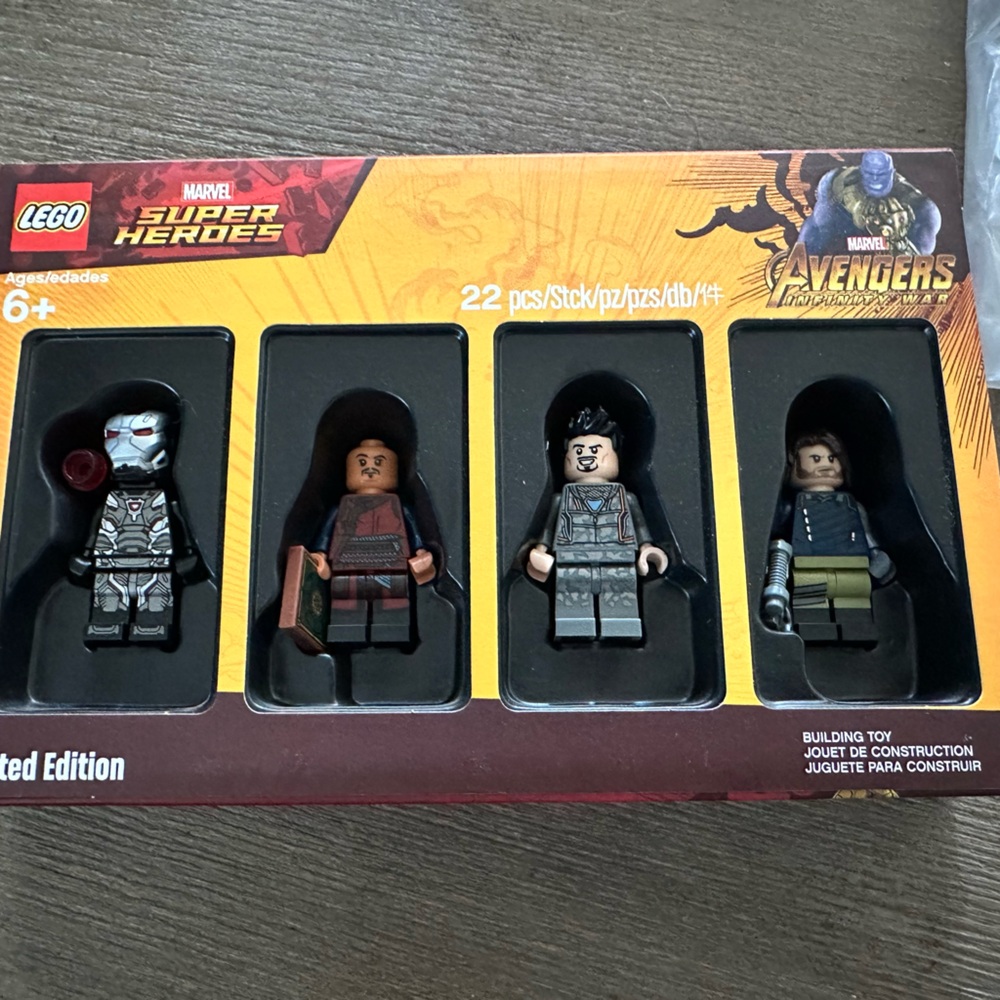 Marvel, superhero, limited edition LEGO